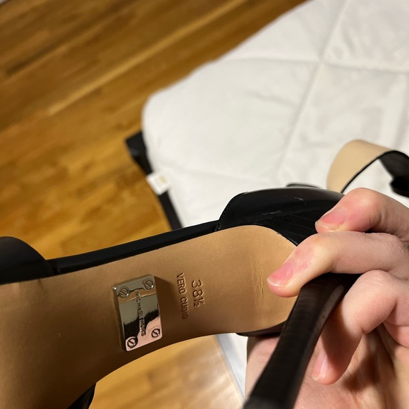 Michael Kors Womens Adelaide Black Leather Ankle Strap Heels Size 8 38.5 - Picture 9 of 12